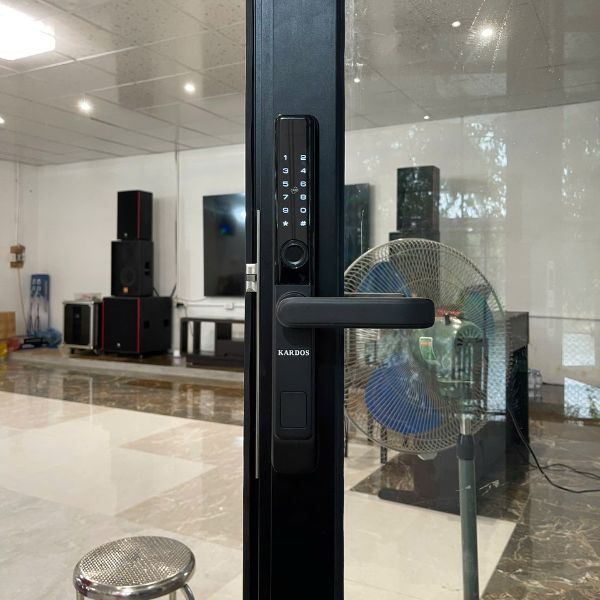 Khóa cửa vân tay Kardos SmartLock A109 Đen - chi tiết