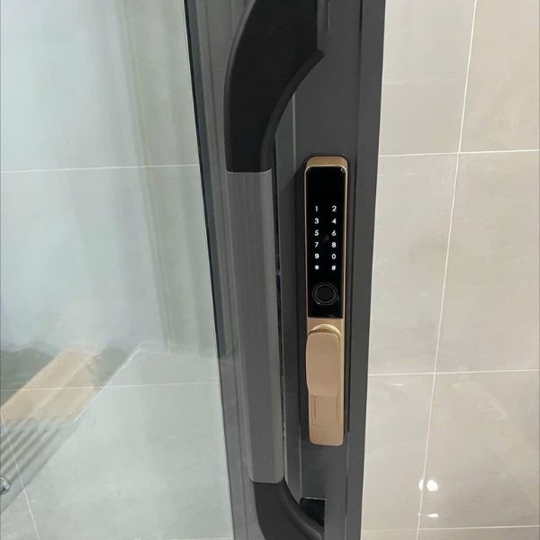Khóa cửa lùa vân tay Kardos SmartLock A109 TN Gold - mặt sau