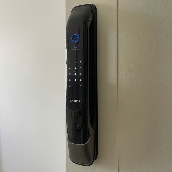 Khóa cửa vân tay Kardos SmartLock A15 - mặt sau