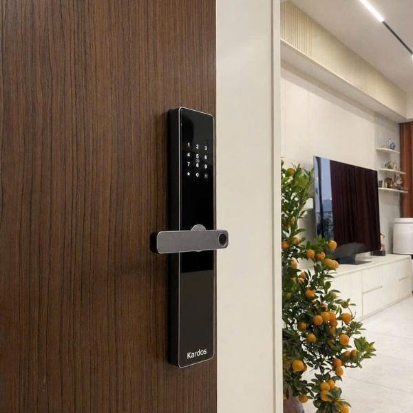 Khóa cửa vân tay Kardos SmartLock A6 Luxury - mặt sau