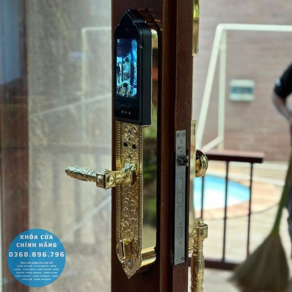 Khóa cửa vân tay tân cổ điển Avolock AC997 FaceID Gold - chi tiết