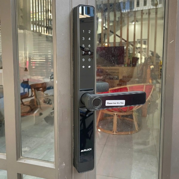 Khóa cửa nhôm vân tay AVOLOCK AN 382 chính hãng chính hãng tại HCM