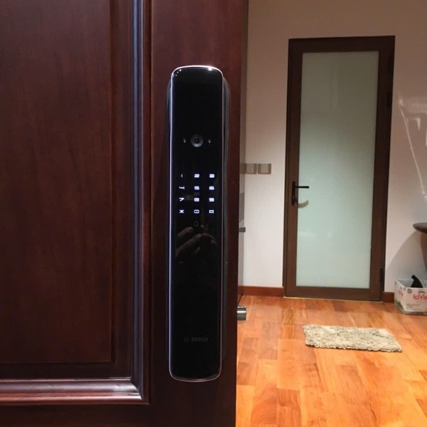 Khóa cửa Bosch EL800FV face ID chính hãng tại HCM