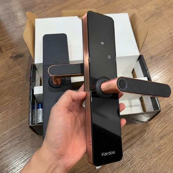 Khóa cửa vân tay Kardos SmartLock G13 Viền Đồng (Chỉ lắp cửa mới) - mặt sau