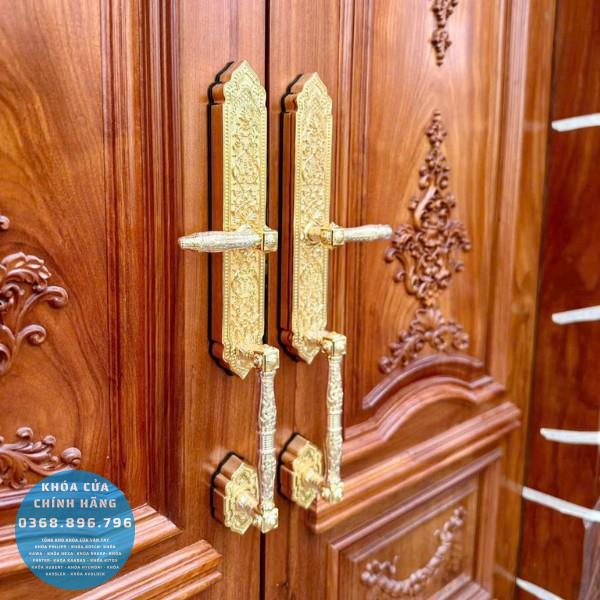 Khóa cửa tân cổ điển Kawa KDS04 đồng nguyên khối - lắp đặt thực tế