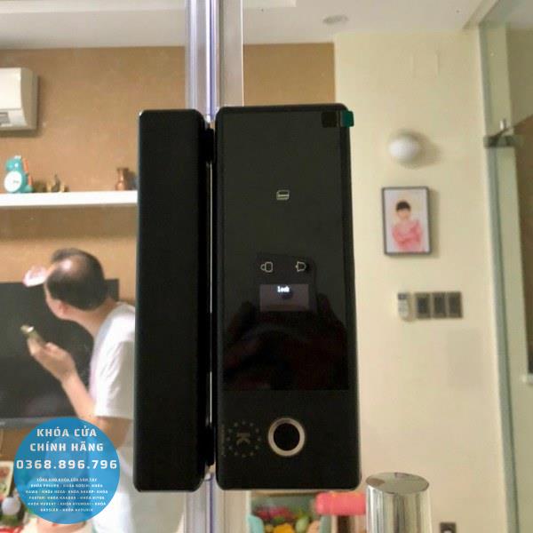 Khóa cửa kính vân tay Kassler KL569 app wifi, remote - chi tiết