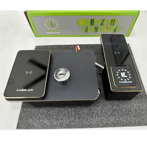 Khóa cửa cổng sắt Kassler KL579 CNC Viền Gold chính hãng