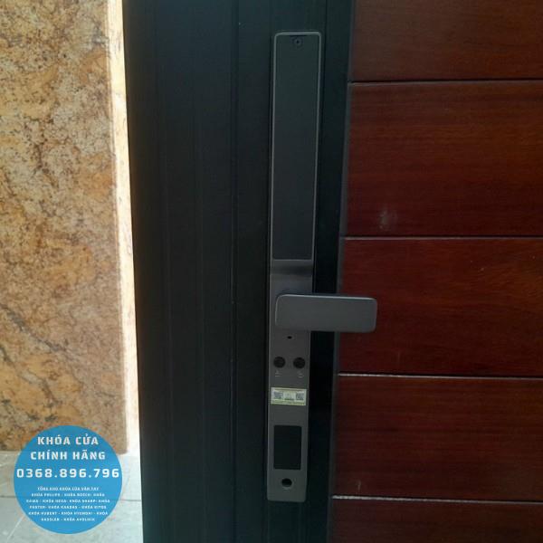 Khóa cửa nhôm Kassler KL599VF - lắp đặt thực tế
