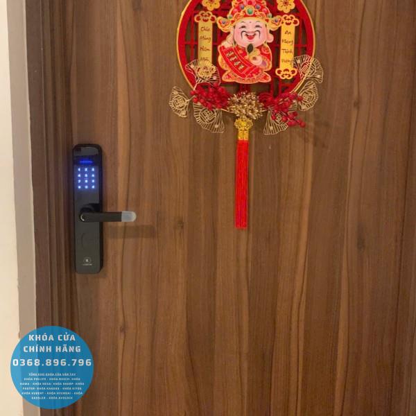 Khóa cửa vân tay Kassler KL696 Black - lắp đặt thực tế