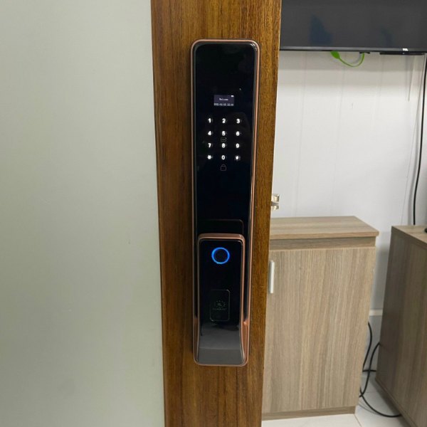 Khóa cửa vân tay Kassler KL828 bản thường chính hãng tại HCM