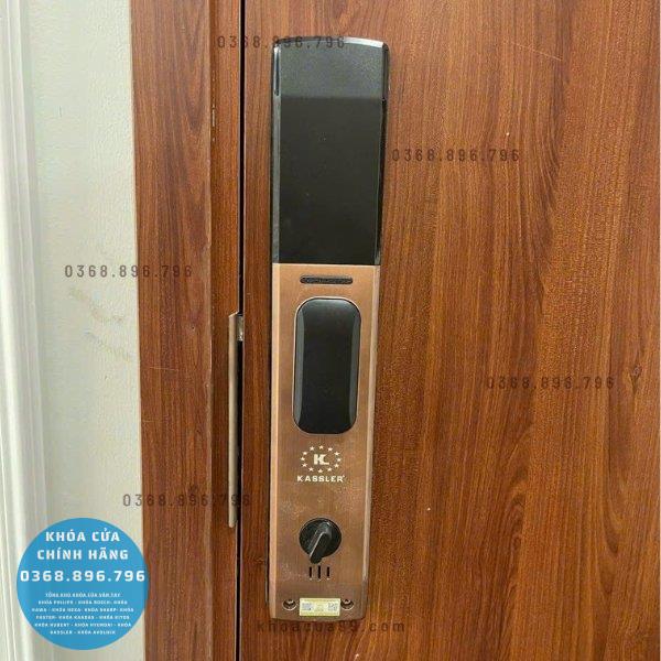 Khóa cửa vân tay Kassler KL828 bản thường - mặt sau