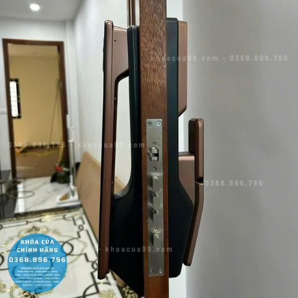Khóa cửa Kitos 3D Face X - lắp đặt thực tế