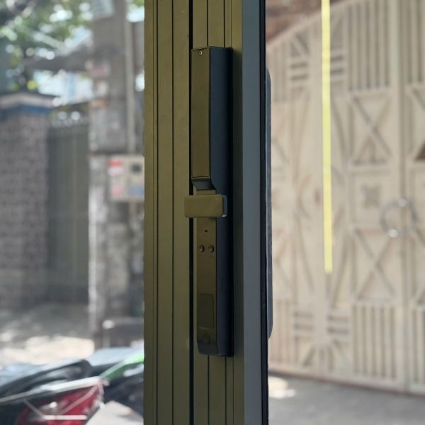 Khóa cửa vân tay Kardos SmartLock La5 Pro Face ID 3D - phụ kiện