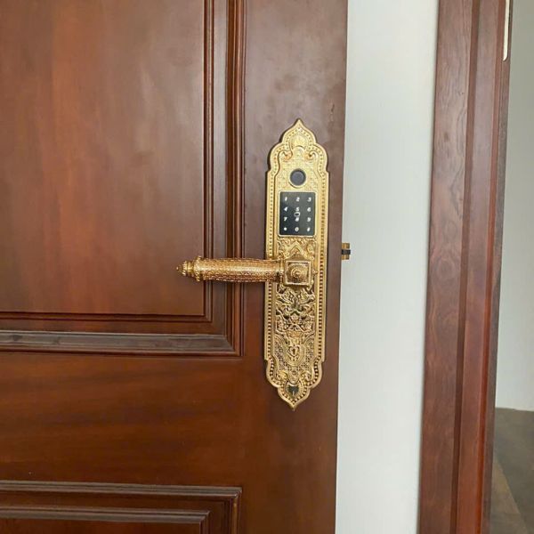 Khóa cửa vân tay Kardos SmartLock Villa 799 - mặt sau