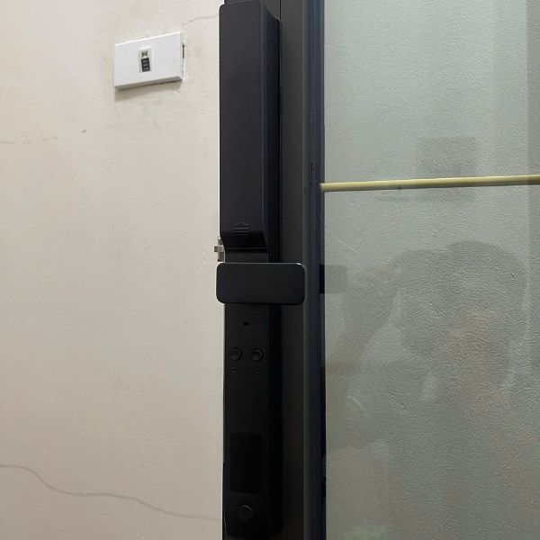 Khóa cửa vân tay Kardos SmartLock Z6 Pro Face ID 3D - phụ kiện
